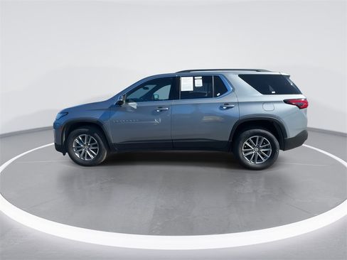 Used 2023 Chevrolet Traverse LT image 5