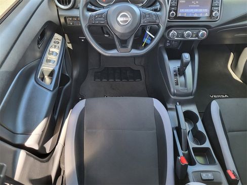 Used 2025 Nissan Versa S image 20