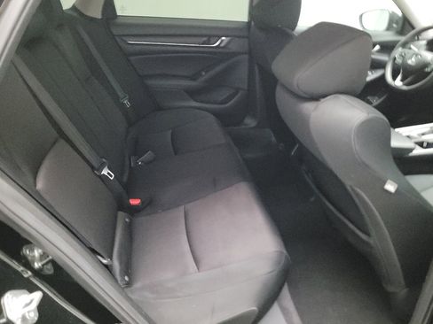 Used 2018 Honda Accord LX image 19