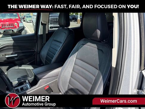 Used 2019 Ford Escape Titanium AWD/4WD image 23