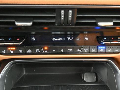 Used 2024 MAZDA CX-90 3.3 Turbo S w/ Premium Plus image 28