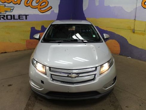 Used 2015 Chevrolet Volt FWD image 3