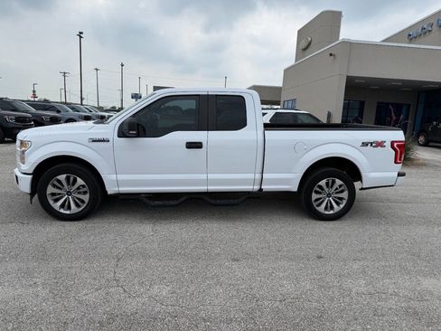 Used 2017 Ford F150 XL w/ Equipment Group 101A Mid RWD image 2