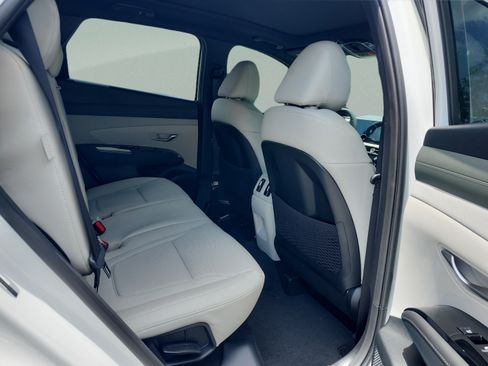 New 2026 Hyundai Tucson Limited FWD image 18