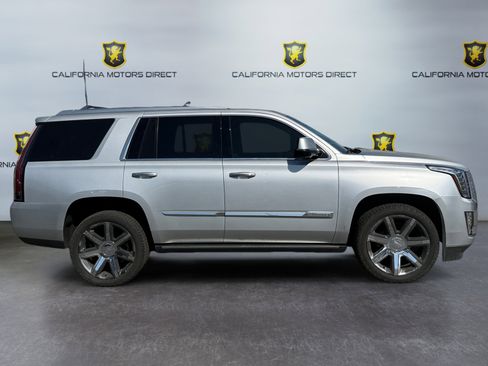 Used 2016 Cadillac Escalade Premium AWD/4WD image 6