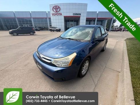 Used 2009 Ford Focus SE FWD image 8