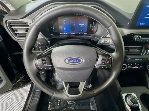 Used 2024 Ford Escape Active AWD/4WD image 10