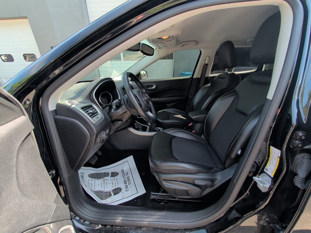 Certified 2019 Jeep Compass Latitude AWD/4WD image 10