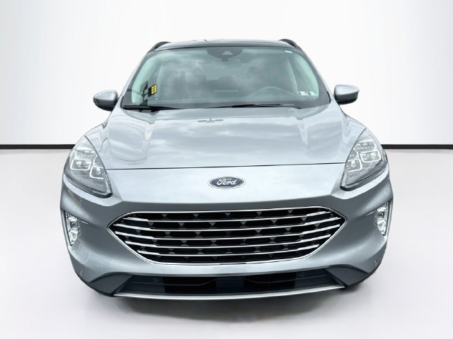 Certified 2022 Ford Escape Titanium w/ Titanium Elite Package AWD/4WD image 2
