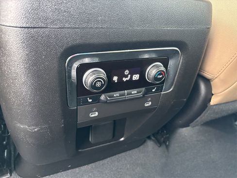 Used 2023 Chevrolet Tahoe Premier w/ Premium Package 2 image 42