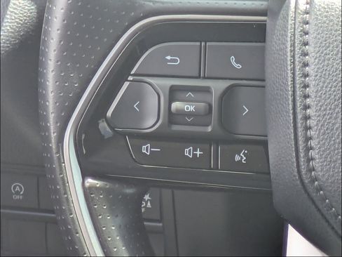 Used 2023 Toyota Tundra SR5 AWD/4WD image 19
