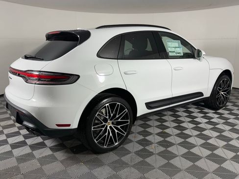New 2026 Porsche Macan image 8