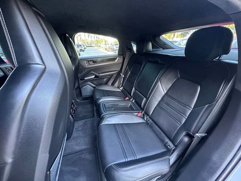 Certified 2024 Porsche Cayenne Turbo GT AWD/4WD image 39