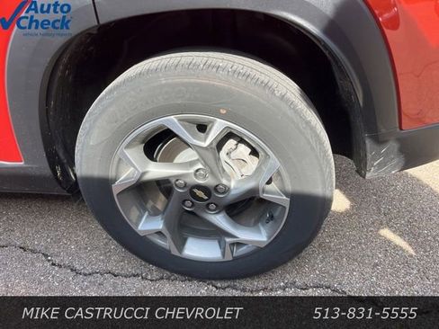 Used 2024 Chevrolet Trax LT image 5