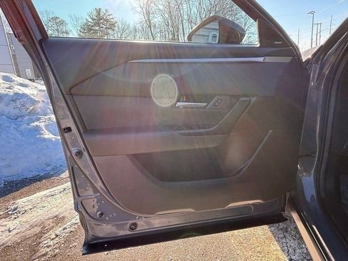 Used 2025 MAZDA CX-50 AWD 2.5 S w/ Premium Package image 9