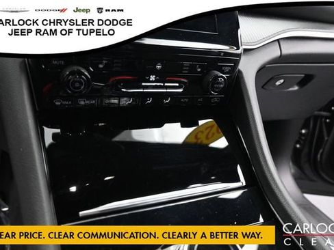 Used 2023 Jeep Grand Cherokee L Laredo AWD/4WD image 22