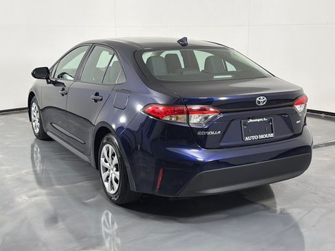 Used 2024 Toyota Corolla LE FWD image 7