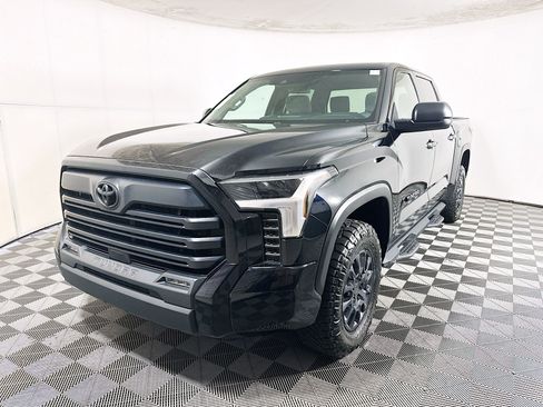 Used 2025 Toyota Tundra SR5 AWD/4WD image 7