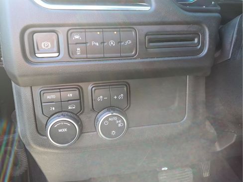 Used 2022 Chevrolet Tahoe LT AWD/4WD image 18