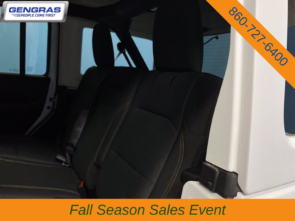 Used 2026 Jeep Wrangler Unlimited Sahara AWD/4WD image 25