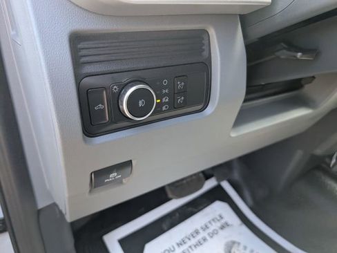 New 2026 Ford F550 4x4 Crew Cab image 18