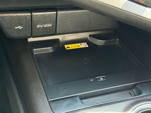 Used 2022 Toyota Camry XSE FWD image 22