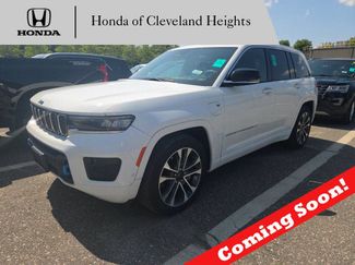 Used 2023 Jeep Grand Cherokee Overland AWD/4WD video 1