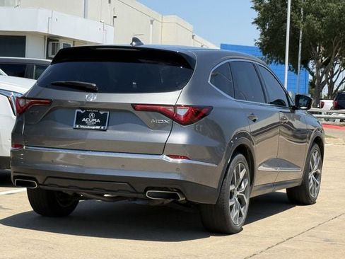 Used 2023 Acura MDX FWD w/ Technology Package image 4