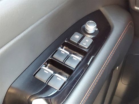 Used 2025 MAZDA CX-5 Carbon Edition image 17