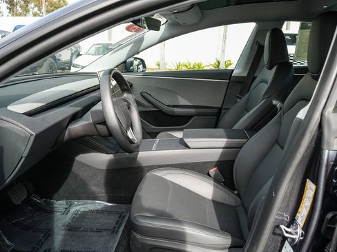 Used 2025 Tesla Model 3 Long Range RWD image 17