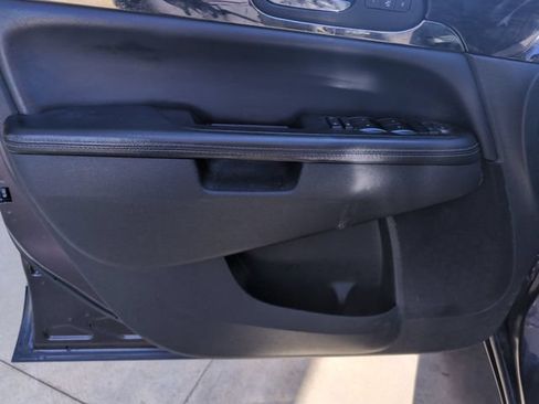 Used 2015 Buick Enclave Leather FWD image 12
