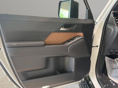 New 2026 Lexus GX 550 AWD/4WD image 13