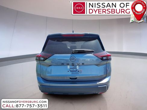 New 2026 Nissan Rogue SV FWD image 4
