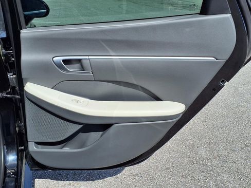 Used 2024 Hyundai Sonata SEL w/ Convenience Package FWD image 14