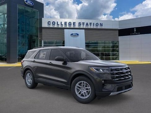 New 2026 Ford Explorer Active w/ Active Comfort Package image 7