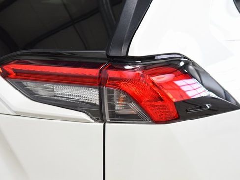 Used 2024 GMC Yukon Denali Ultimate image 18