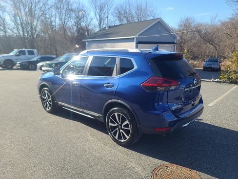 Used 2019 Nissan Rogue SL w/ Premium Package image 5