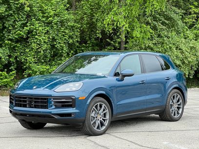 Certified 2024 Porsche Cayenne w/ Premium Package
