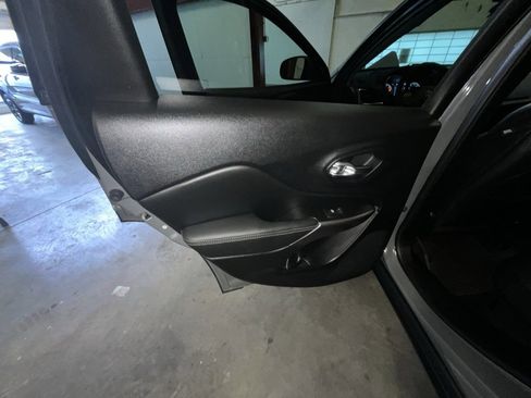 Used 2021 Jeep Cherokee Limited w/ Elite Package image 27