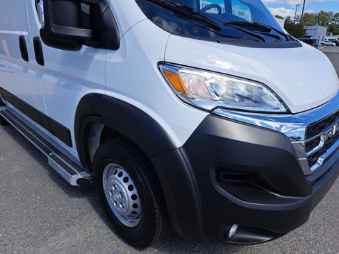 Used 2025 RAM ProMaster 2500 w/ U-Haul Equipment Group FWD image 20