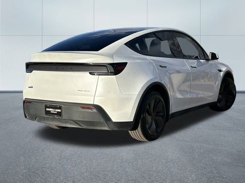 Used 2026 Tesla Model Y AWD image 2