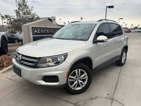 Used 2015 Volkswagen Tiguan S image 1