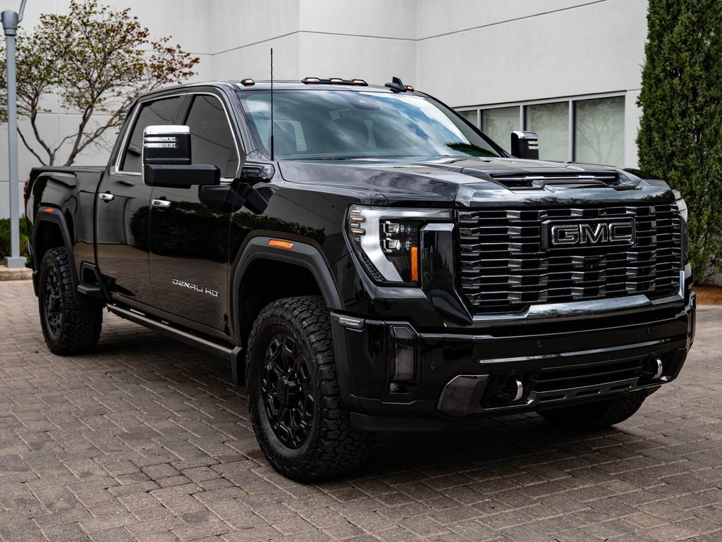 Used 2024 GMC Sierra 2500 Denali Ultimate w/ Max Trailering Package AWD/4WD image 12