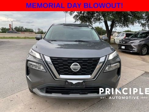 Used 2021 Nissan Rogue SV FWD image 3