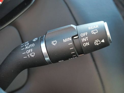 Used 2024 Land Rover Range Rover Sport Dynamic SE image 45