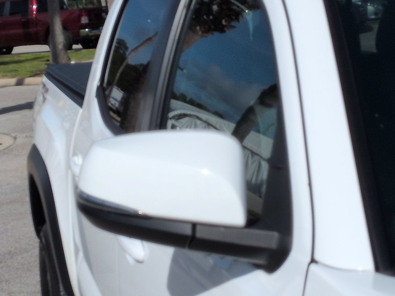 Used 2022 Toyota Tacoma TRD Off-Road RWD image 11