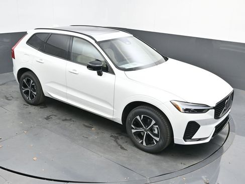 New 2026 Volvo XC60 B5 Core image 31