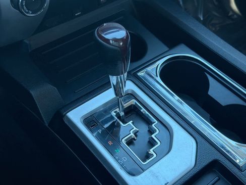 Used 2019 Toyota Tundra Limited image 32