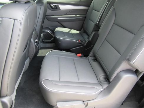 New 2026 Buick Enclave Preferred w/ Power Package image 28