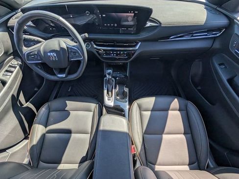 Used 2025 Buick Envista Avenir FWD image 12